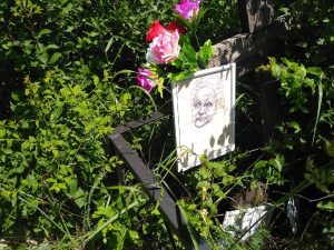 могила тюремщицы