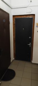 мужик звонит в техноподдержку и орет подъезд уральского