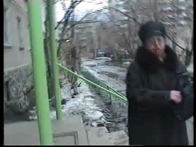 Джентльмены у дачи